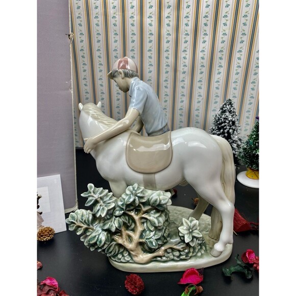 Lladro  A Boy And His Pony 1460 Retired W/ BOX Glossy Mint Condition RARE - Picture 2 of 16
